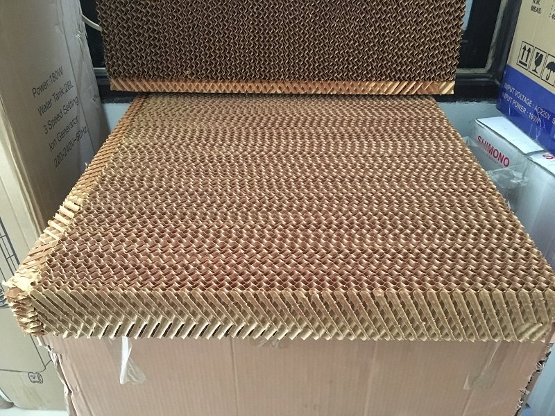 tấm làm mát quạt điều hòa